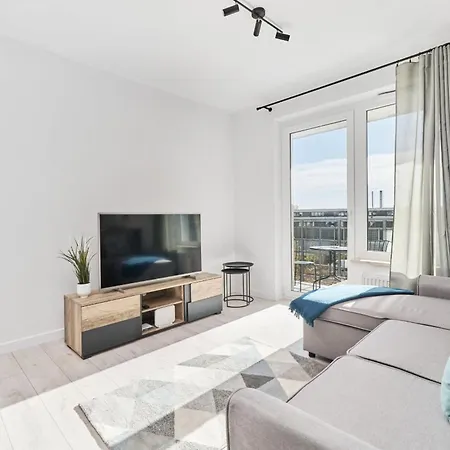 Siemianowicka With Balcony & Parking By Renters Apartment *