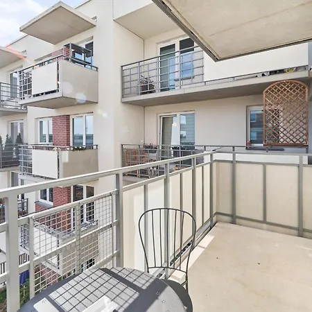 Apartment Siemianowicka With Balcony & Parking By Renters Wroclaw