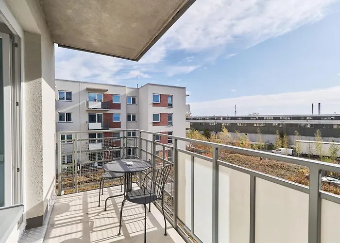 Siemianowicka With Balcony & Parking Wroclaw By Renters Apartmán Vratislav