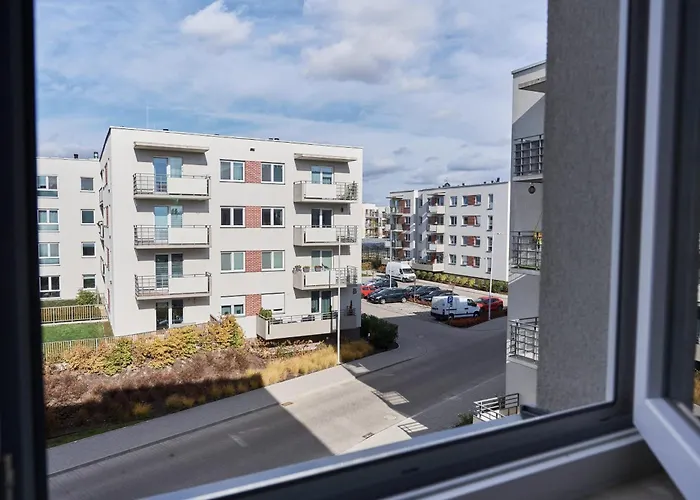 Siemianowicka With Balcony & Parking Wroclaw By Renters Apartmán